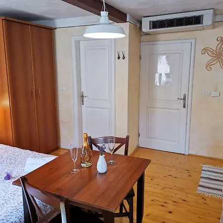 Bevk Apartment *