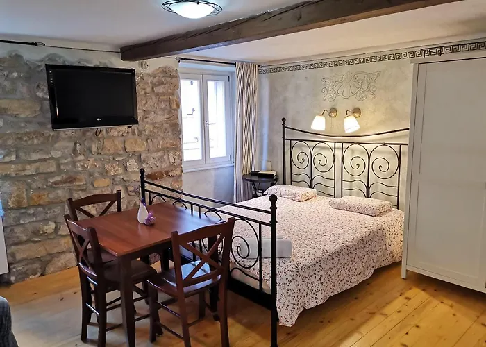 公寓 皮兰佩福克公寓 *