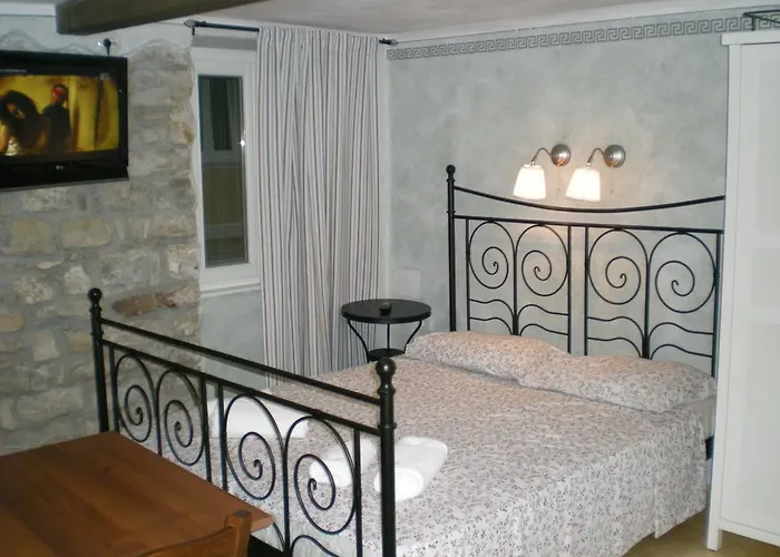 皮兰佩福克公寓 皮兰